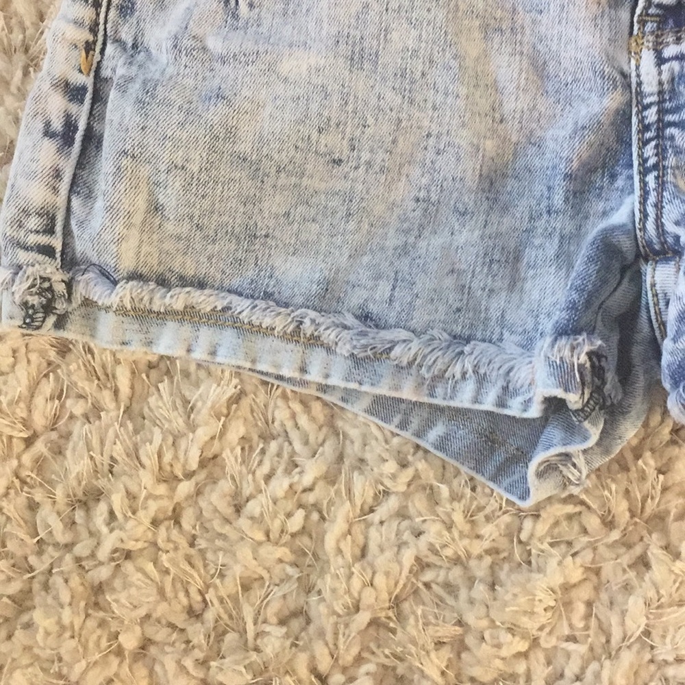Love Culture Jean shorts - Picture 4 of 5